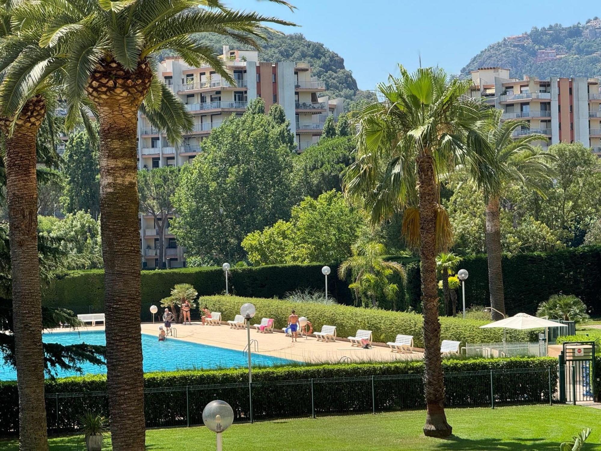 My Resid Appart Cannes Marina Vue Piscine Mandelieu Esterno foto
